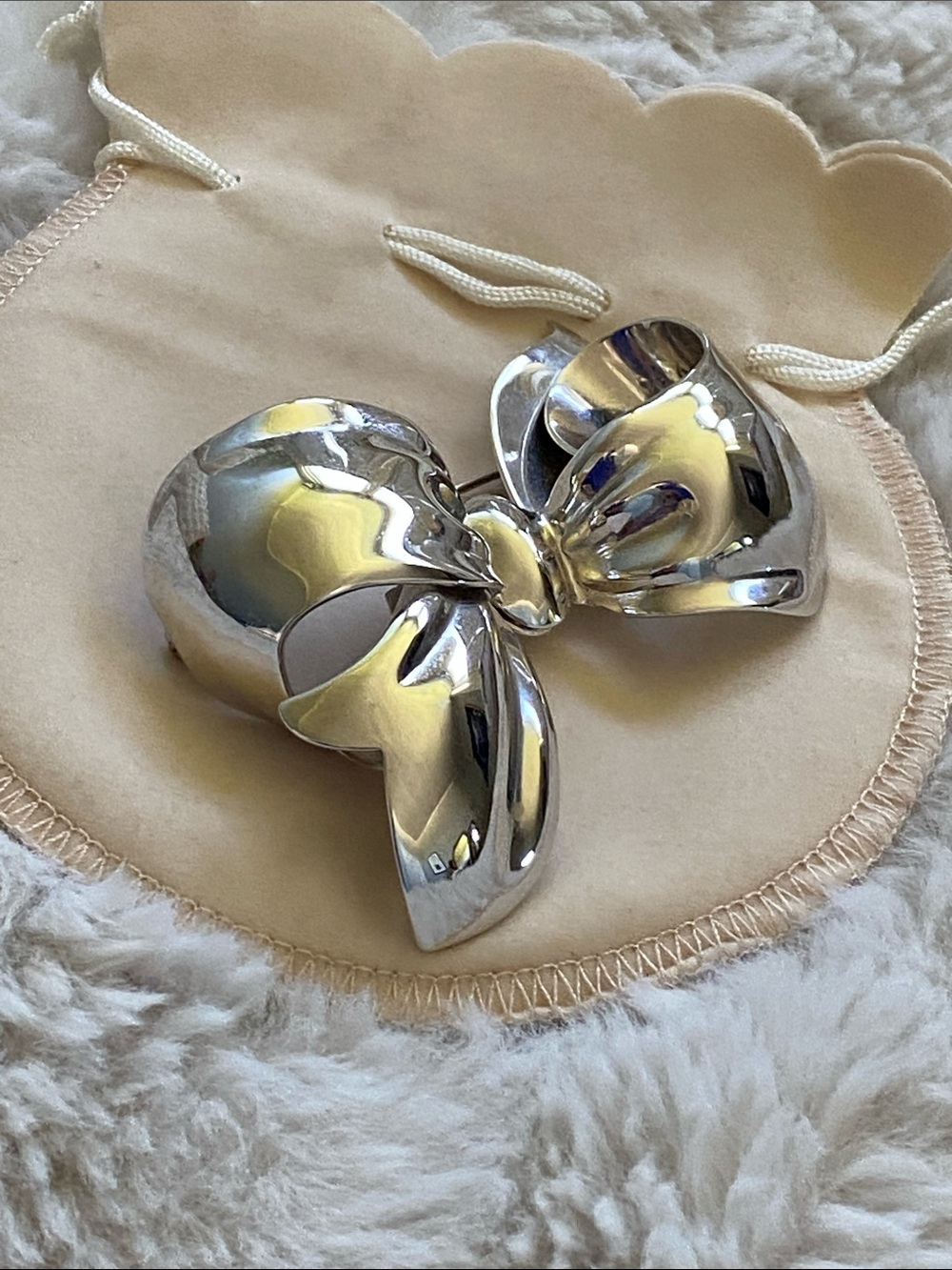 Monet Large Bow Pin Brooch Silvertone Signed Costume Jewelry